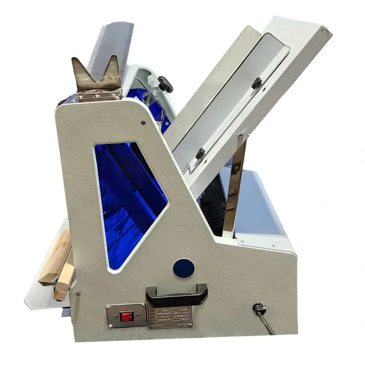 BakeMax 30" Gravity Feed Bread Slicer, Countertop, 15" Max Loaf Length, 110/60/1 - BMGF001-4