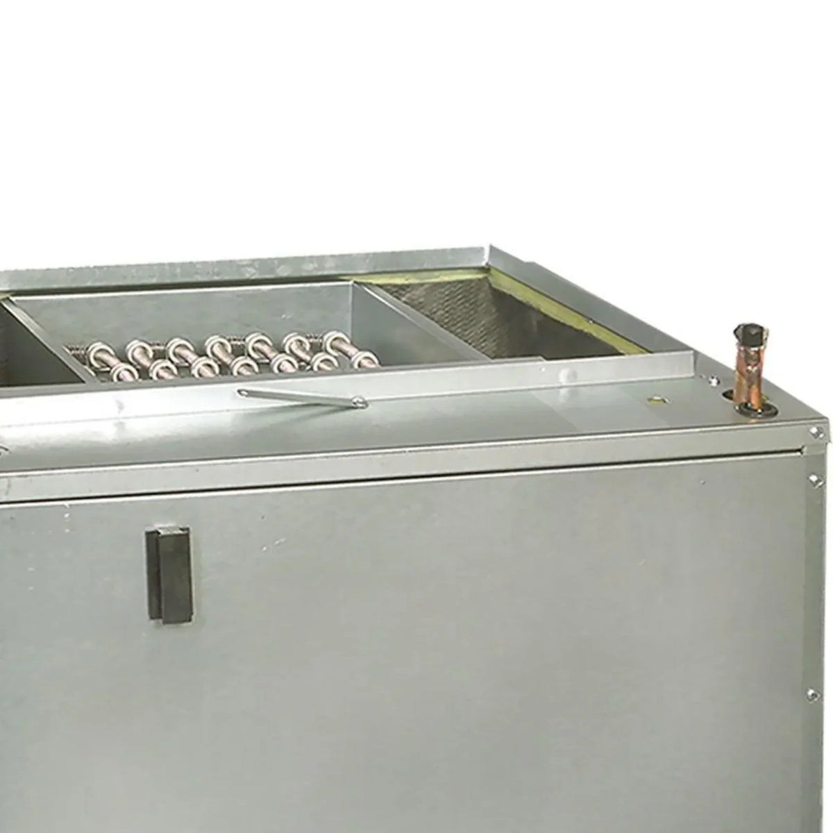 Goodman - 1.5 Ton/18,000 BTU Wall Mount Air Handler With Built-In 8kW Heater - 230V - R32 - AWST18SU1308