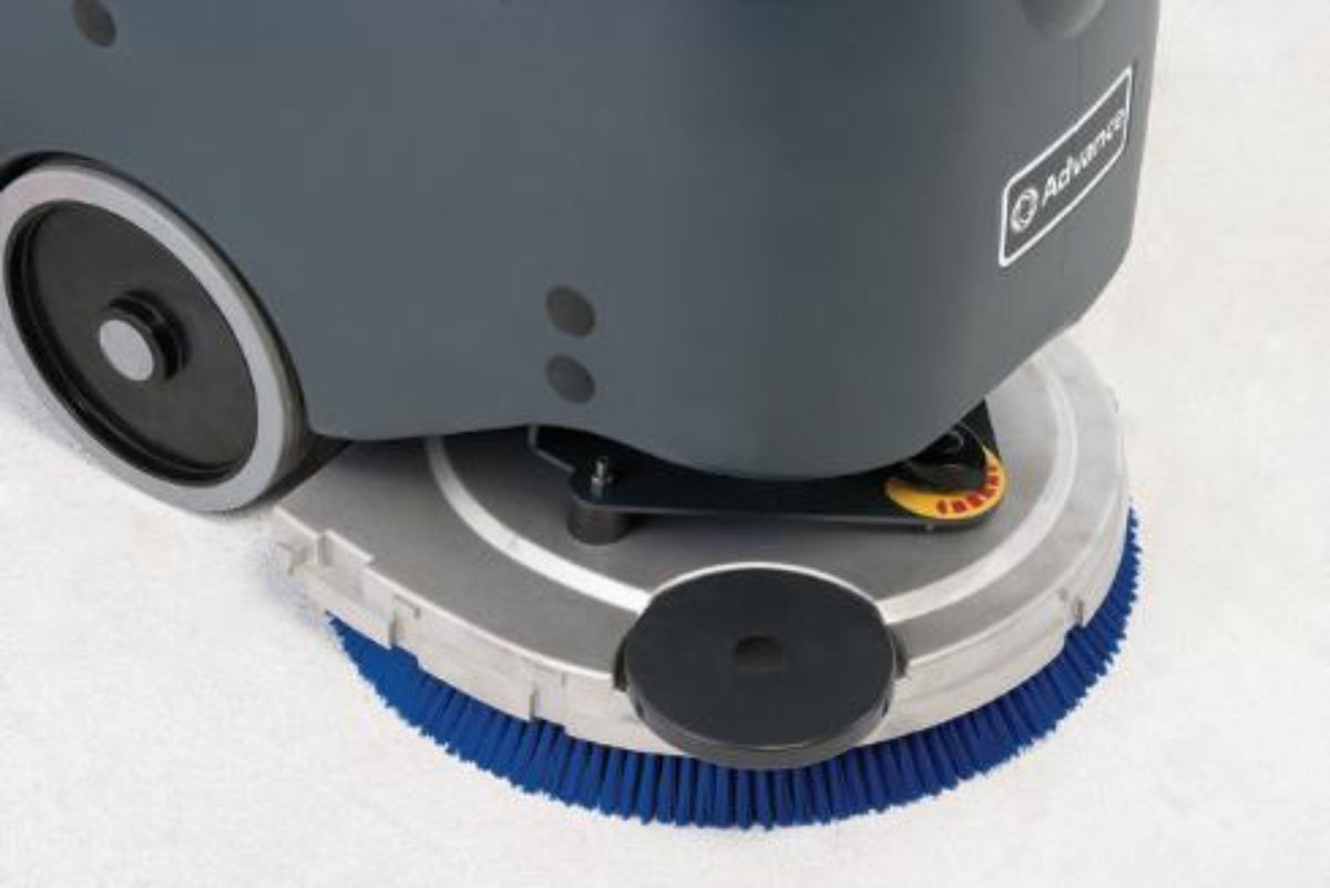 Advance SC450 Floor Scrubber, 20" Pad Assist, Battery, 10.5 Gal – 56383128