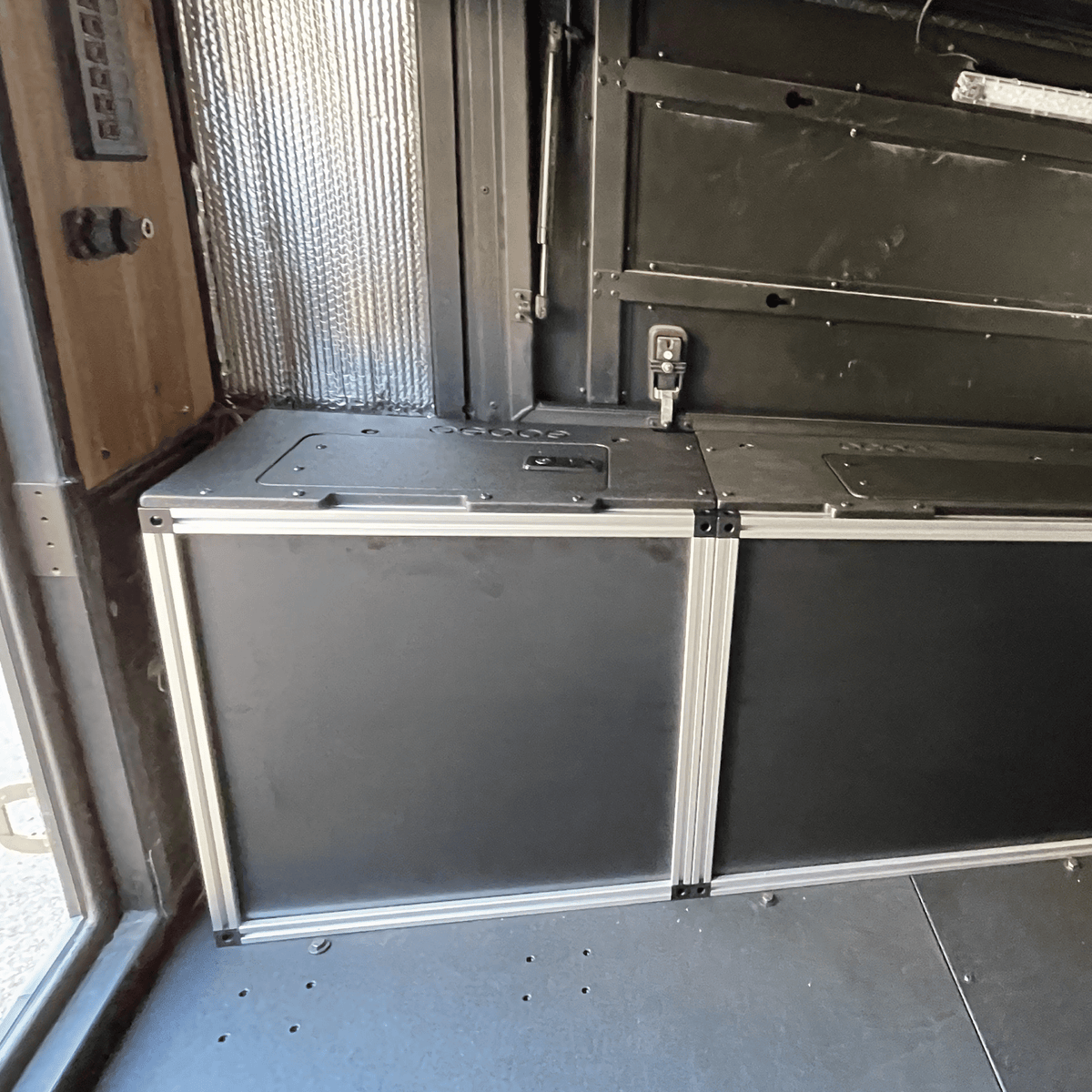 GOOSE GEAR Alu-Cab Alu-Cabin Canopy Camper - Toyota Tundra 2022-Present 3rd Gen. - Rear Utility Module - 4850-GGR-SH