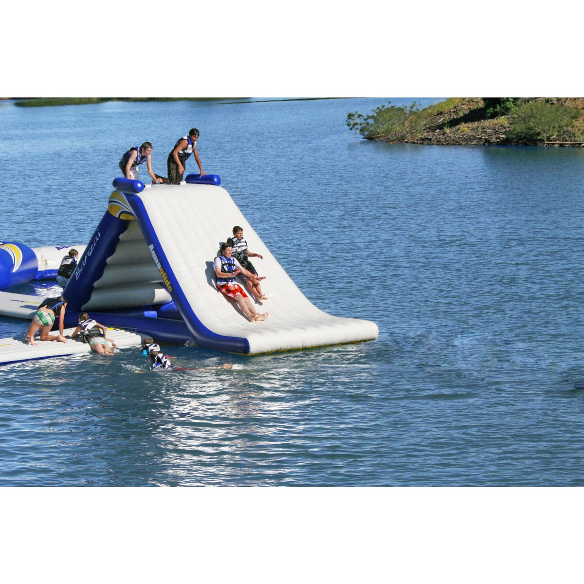 Aquaglide Freefall Extreme Slide - 585219628