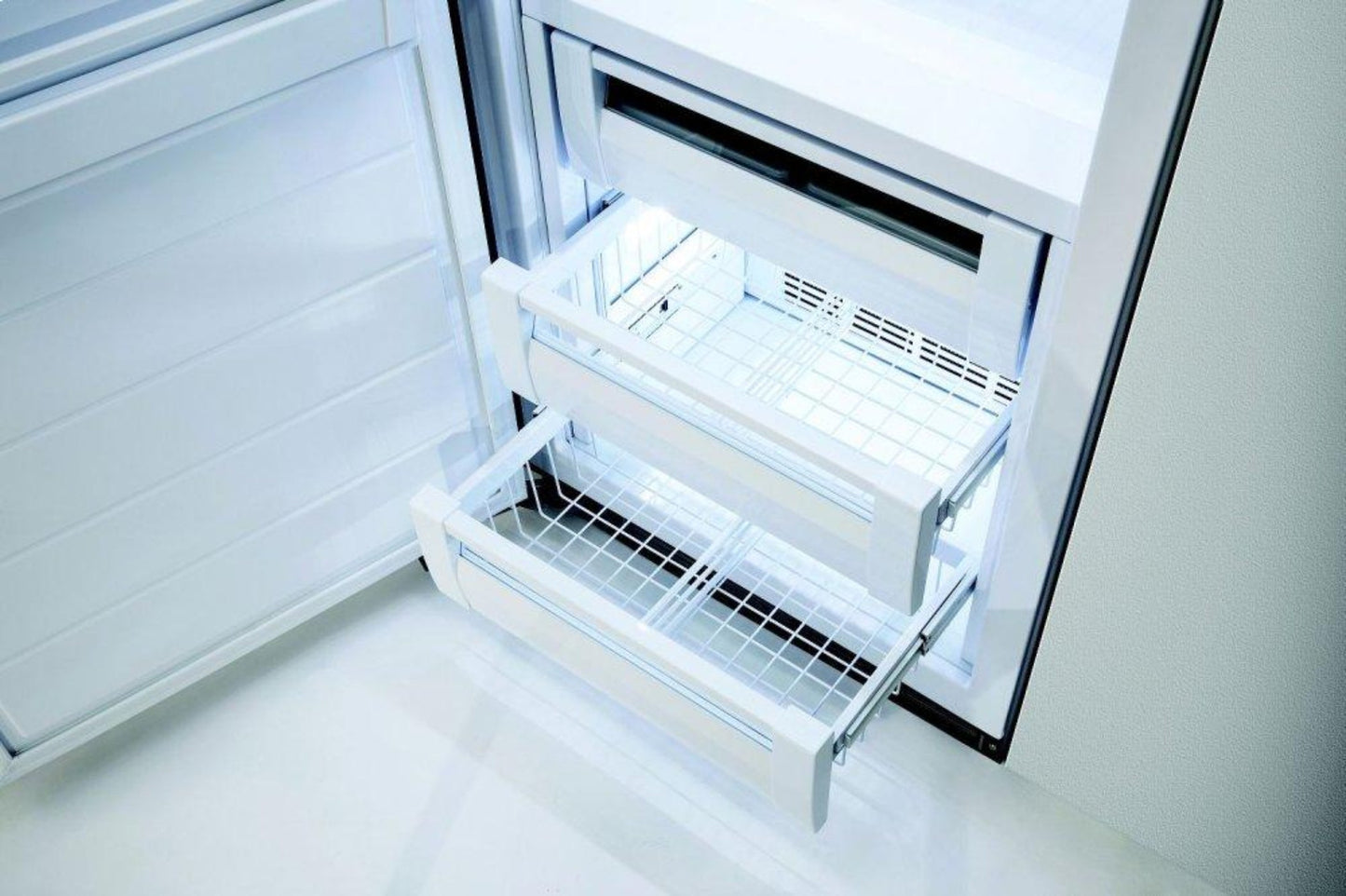 VIKING 30" Custom Panel All Freezer - FDFB5304